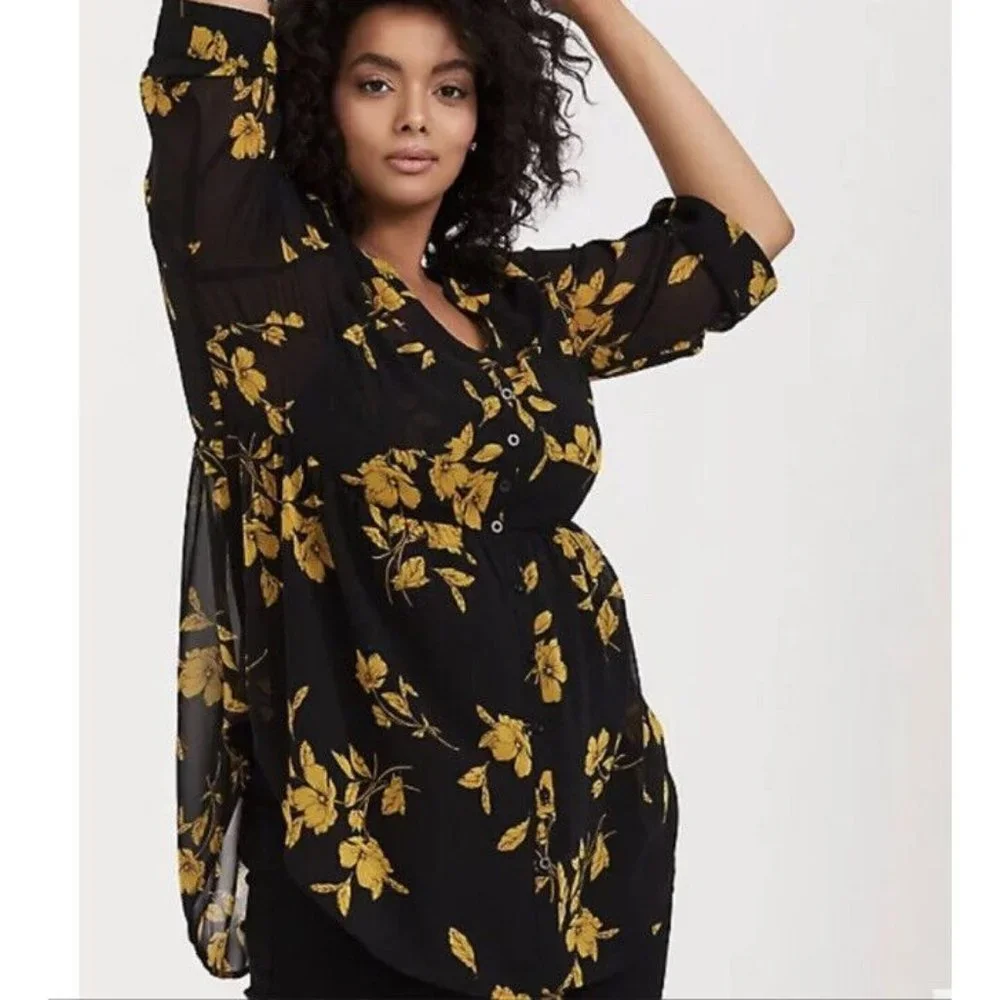 Torrid Womens Top 5X Challis Black Yellow Floral Emma Babydoll Button Front